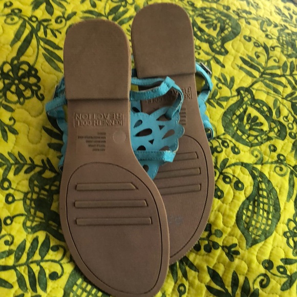 New 🧜🏻♀️Kenneth Cole Turquoise Sandals - Picture 4 of 6
